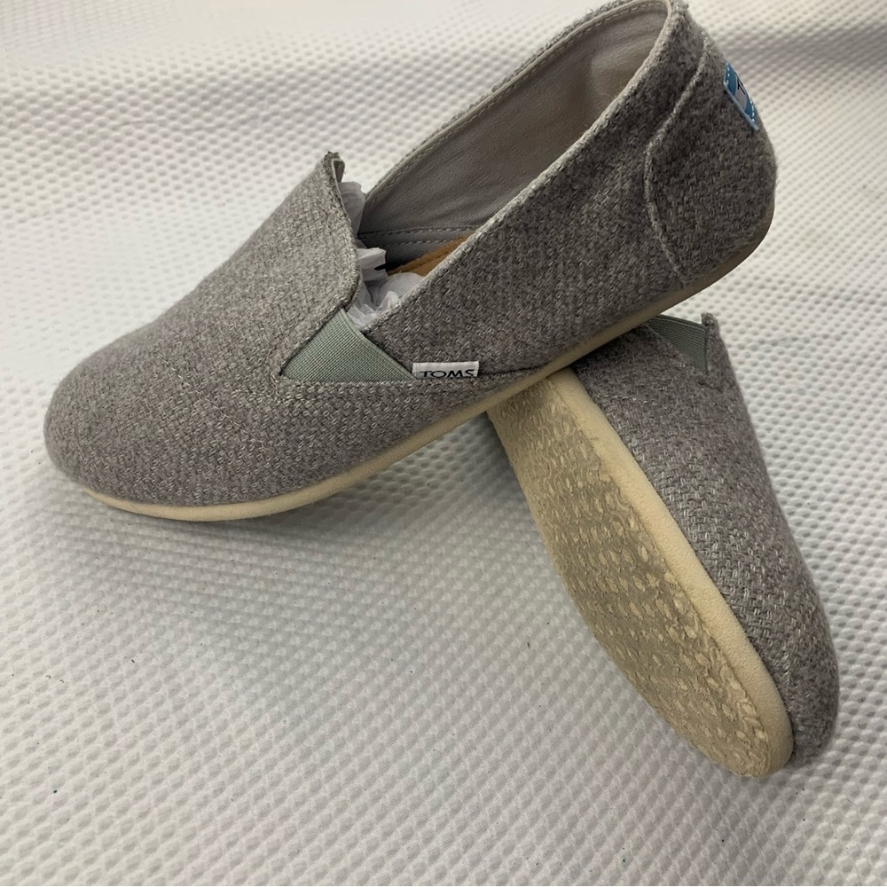 Toms - Picture 11 of 14